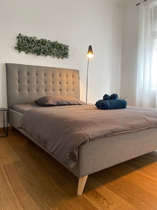 ルーム-スペーシャス ルーム イン コリビング アパートメント