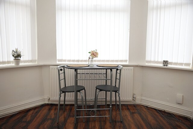 コージー オレル パーク リトリート ニア アンフィールド アンド エイントリー