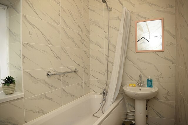 コージー オレル パーク リトリート ニア アンフィールド アンド エイントリー