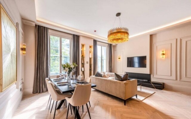 コージー ロンドン アパートメント ウィズ グレート シティ ビューズ