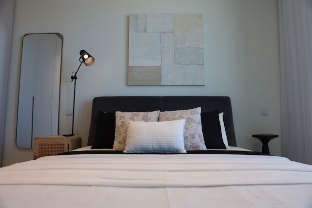 ラグジュアリー ハイ フロア スイート マーキュリー タワーズ