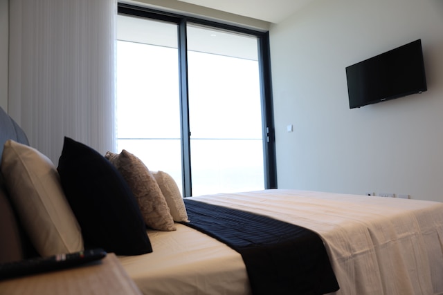 ラグジュアリー ハイ フロア スイート マーキュリー タワーズ