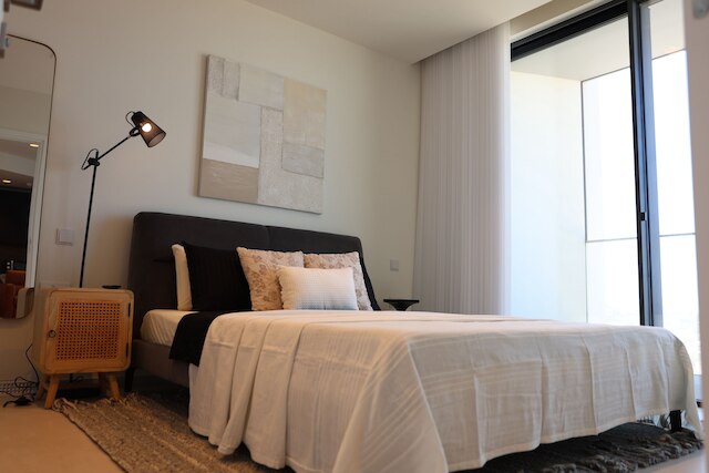 ラグジュアリー ハイ フロア スイート マーキュリー タワーズ