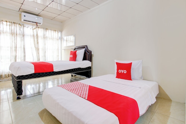 ホテル O ホームステイ アヤナ シャリア