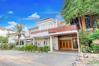 ホテル O ベストメラ ホームステイ シャリア