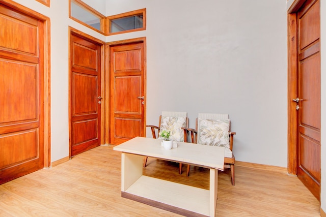 キャピタル O 94314 サニー コ リビング