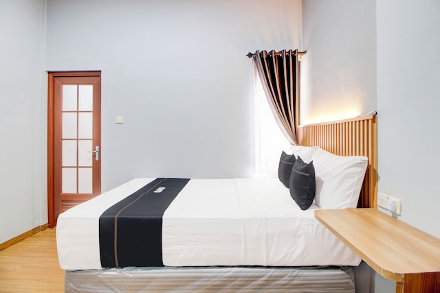 キャピタル O 94314 サニー コ リビング