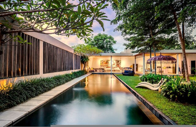 ロフト ボルケーノ バイ アルフレッド イン バリ - スタイリッシュ 2 ベッドルーム ロフト ウィズ プール ガーデン ライスフィールド ビュー