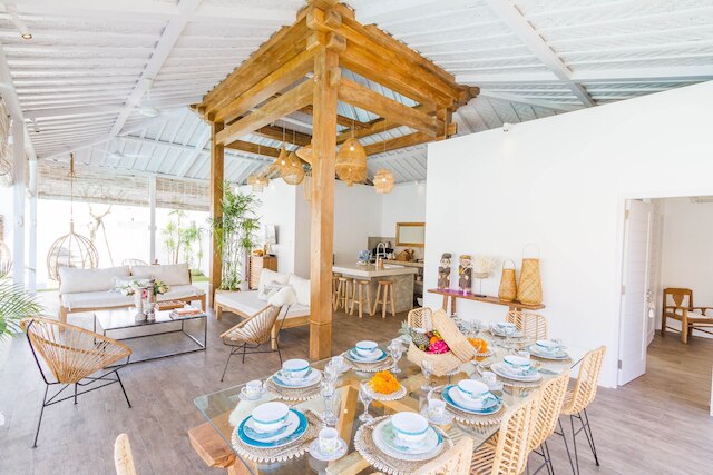 ヴィラ M バイ アルフレッド イン バリ - スタニング ファミリー ヴィラ ウィズ プール アット スミニャックビーチ