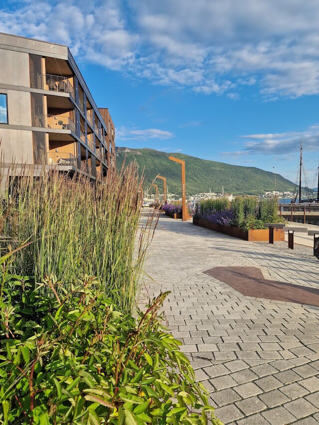 トータルアパートメンツ - バーベット スタジオ アパートメンツ