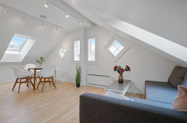 トータルアパートメンツ - バーベット スタジオ アパートメンツ