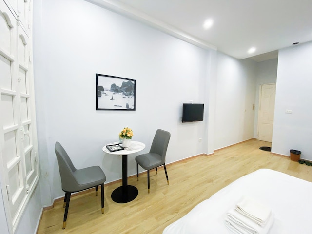 エコ ネスト コージー アパートメント & ホテル