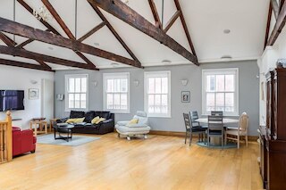 スペーシャス ファミリー ケンジントン 5ベッド ハウス スリープス 12