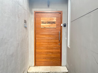 ヴィラ グレガナ