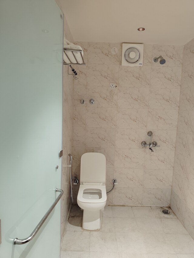 リヴァズ ホテル アンド レストラン