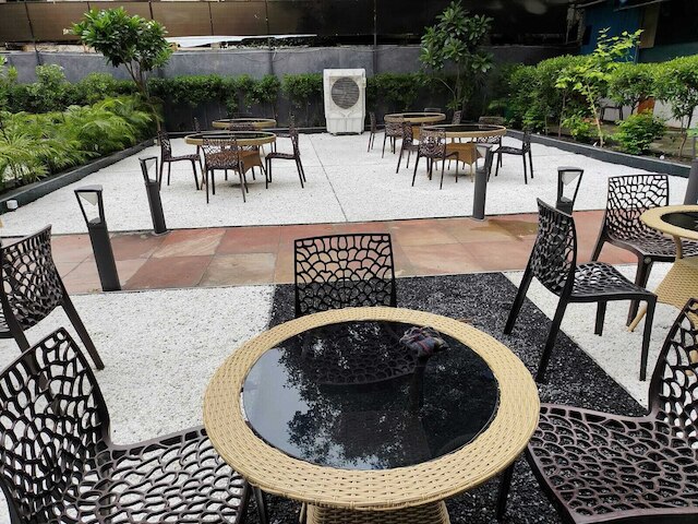 リヴァズ ホテル アンド レストラン