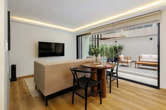 ウィズ プレスティジアス ロフト ウィズ エレガント バルコニー イン コリマ