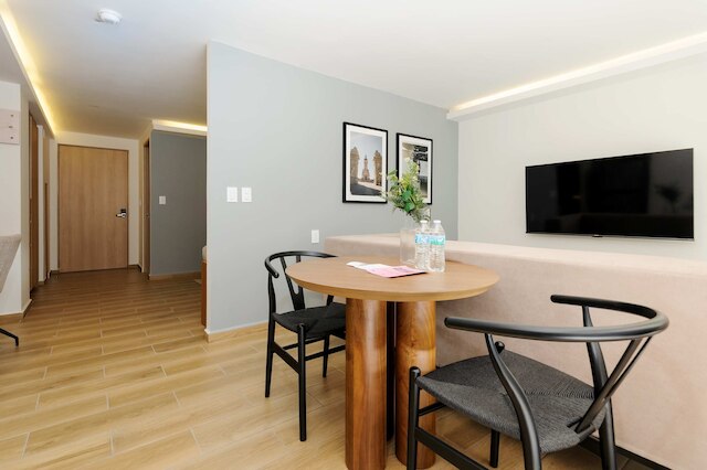 ウィズ プレスティジアス ロフト ウィズ エレガント バルコニー イン コリマ