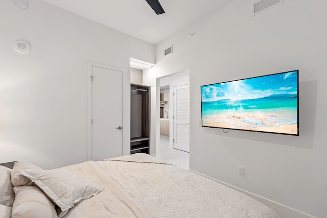 PH 51 スタジオ ウィズ パノラミック シティ ビューズ