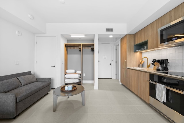 プライム ダウンタウン ロケーション コンドス