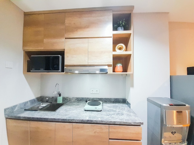 コンフォータブル スタジオ アット パトラランド アマルタ アパートメント