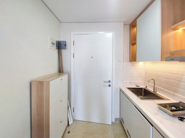 レストフル アンド コンフィー スタジオ ポドモロシティ デリ メダン アパートメント