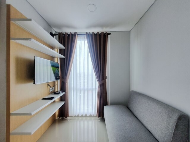 コージー リビング スタジオ アット タマン メラティ シンドゥアディ アパートメント