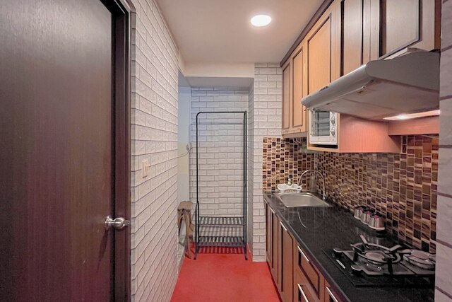 ザ シグネチャー スイート 2ベッドルーム アット ロイヤル マカッサル アパートメント