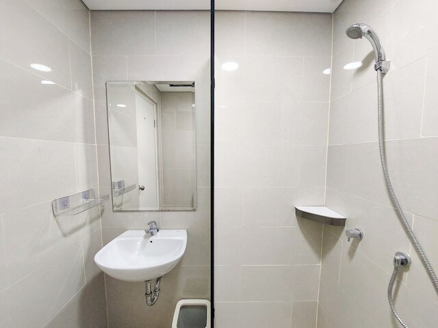 グッド ディール アンド ホーミー スタジオ ポドモロ シティ デリ メダン アパートメント