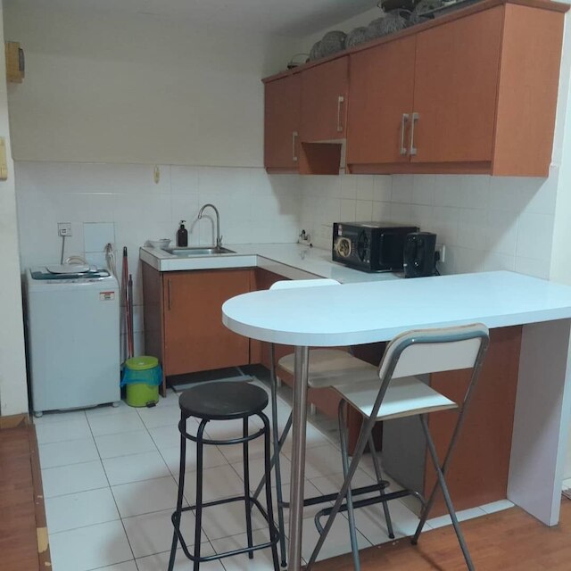 メイタワー サービス スタジオ アパートメント