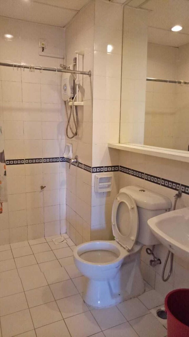 メイタワー サービス スタジオ アパートメント