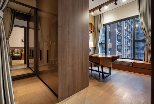 ザ マーク - エンチャンテッド ハイダウェイ