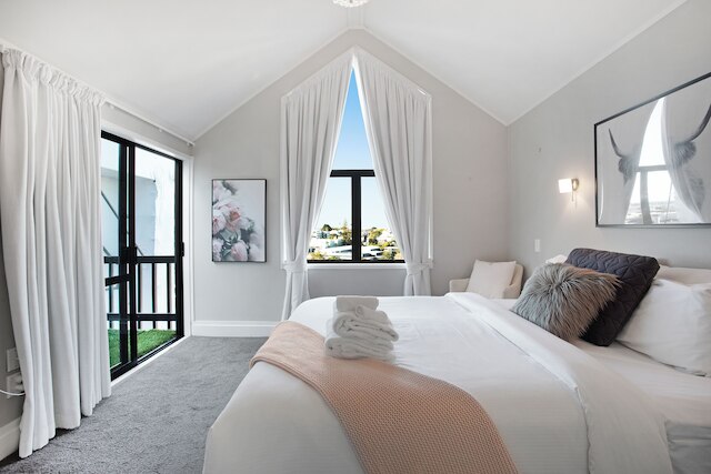 パーネル ビスタ 2 ベッドルーム アパートメント ウィズ シービュー