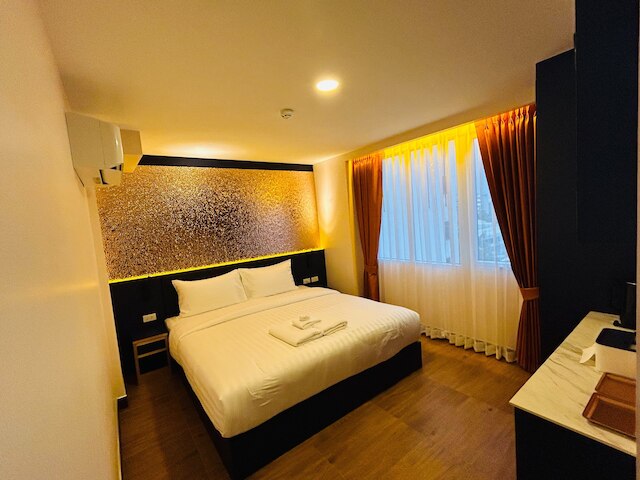 エミリ ホテル - ナナ バンコク