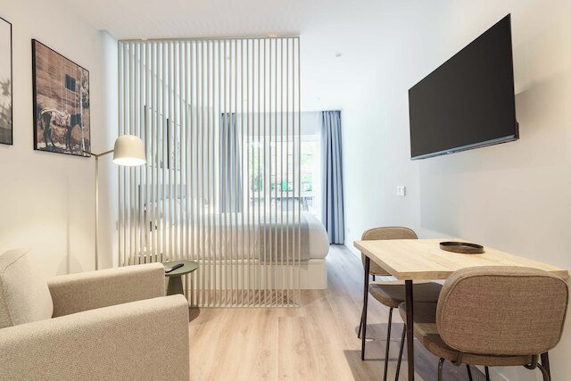 ライムホーム マドリード カジェ ウルタード デ メンドーサ