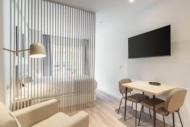 ライムホーム マドリード カジェ ウルタード デ メンドーサ