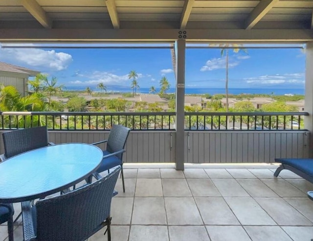 ワイレア エコル、#402 2 ベッドルーム コンド