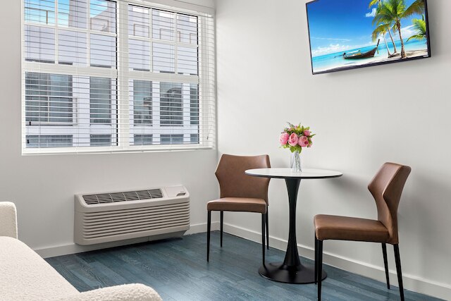 グローバル ラグジュアリー スイーツ アット ザ エイペックス マイアミ