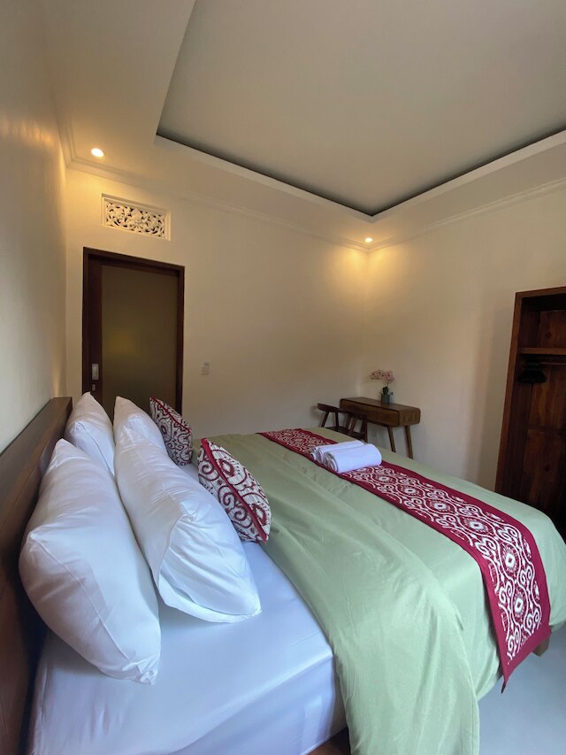 ロベルト スイーツ ウブド ビュー バイ EPS