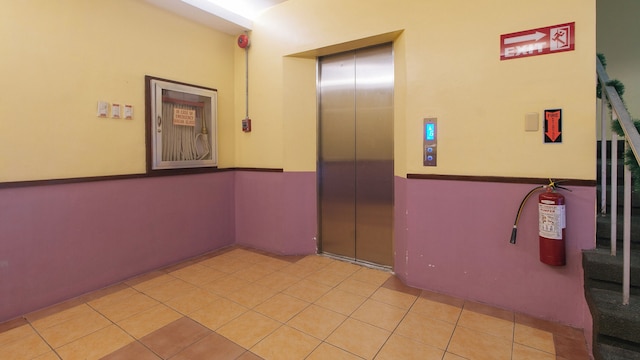 レッドドアーズ アット コンフィ イン エルミタ マニラ