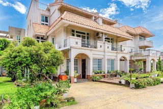 The house of Her man yessir