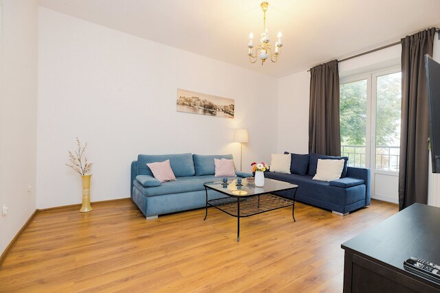 ショートステイポーランド サンドミエルスカ B157