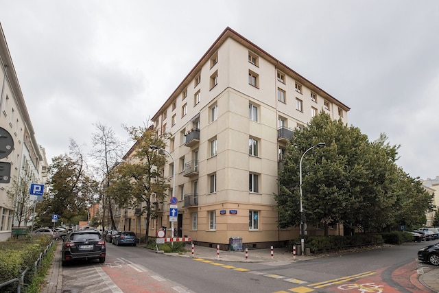 ショートステイポーランド サンドミエルスカ B157