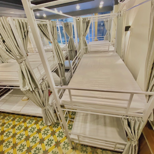 ハノイ バイブズ ホステル