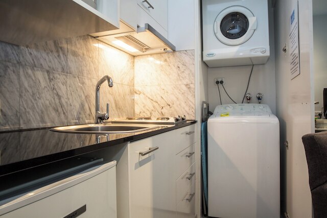 リッチモンド セントラル アパートメント