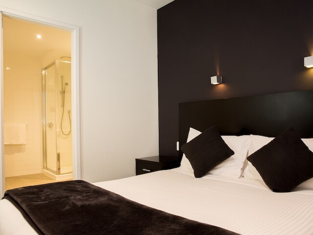 リッチモンド セントラル アパートメント