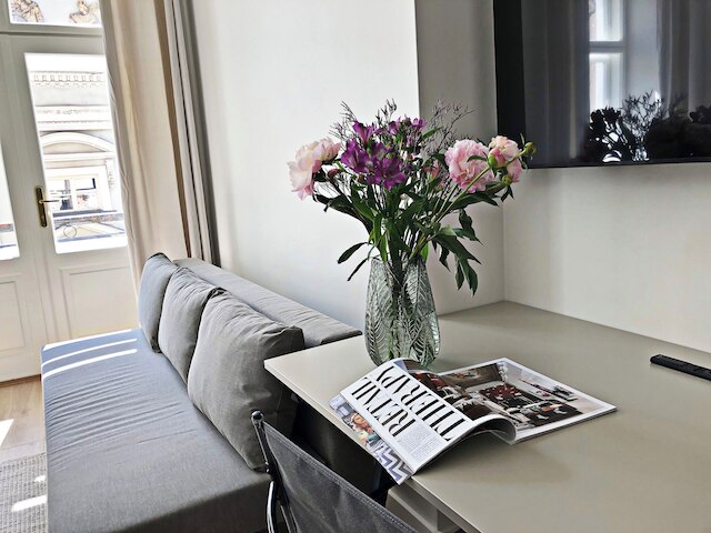 アニー 5 アパルタメンティ