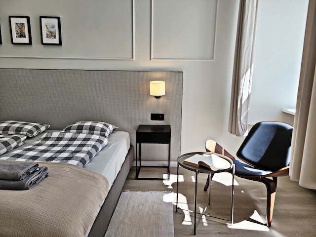 アニー 5 アパルタメンティ