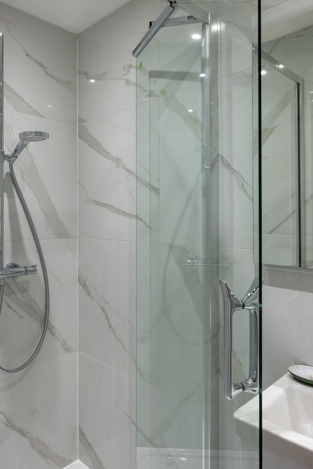 ピックザプレイス ケンジントン ラックス アパートメンツ III