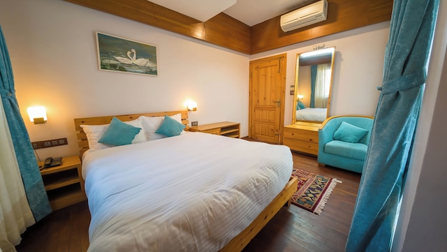 ラリット サービス アパートメント